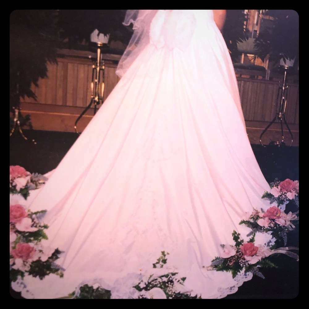 Wedding dress
